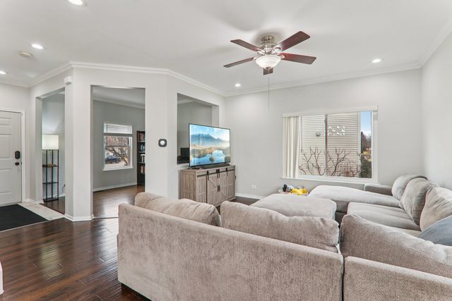 268 ALPINE Drive, Gilberts, IL 60136