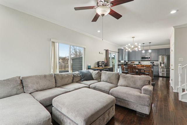 268 ALPINE Drive, Gilberts, IL 60136