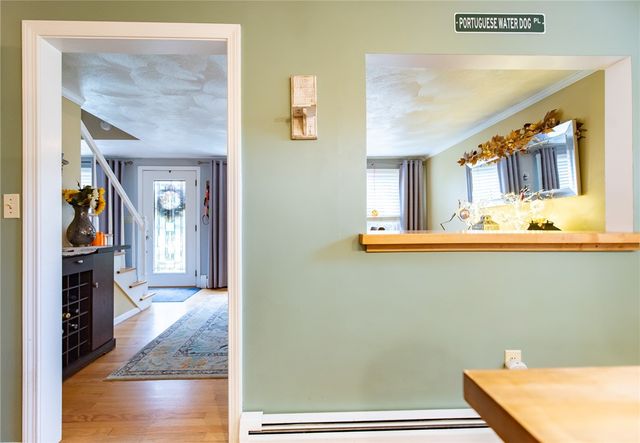 18 Woodcrest Drive, Johnston, RI 02919