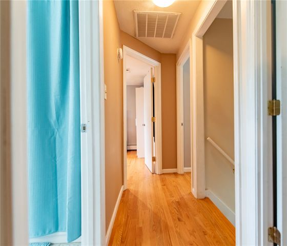 18 Woodcrest Drive, Johnston, RI 02919