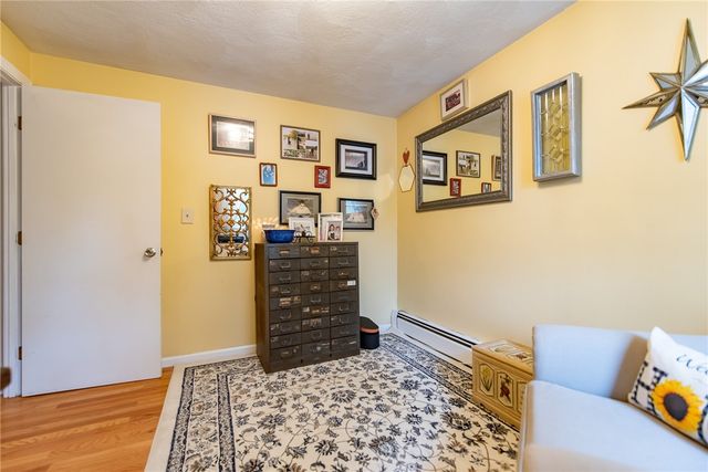 18 Woodcrest Drive, Johnston, RI 02919