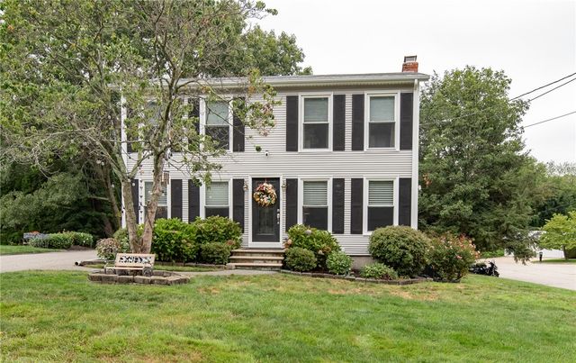 18 Woodcrest Drive, Johnston, RI 02919