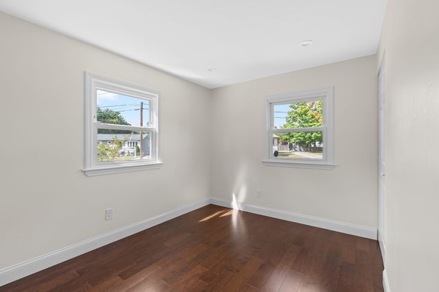 22 Brookside Rd, Rockland, MA 02370