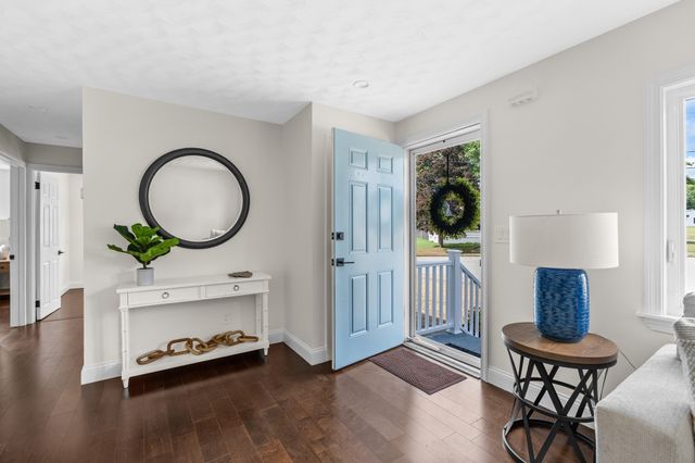 22 Brookside Rd, Rockland, MA 02370