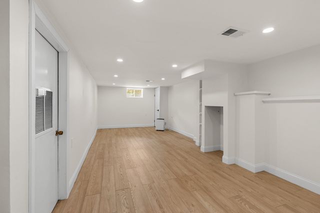 22 Brookside Rd, Rockland, MA 02370