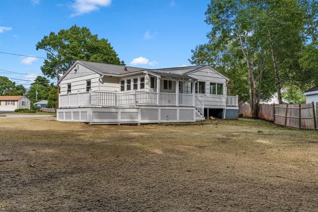 22 Brookside Rd, Rockland, MA 02370