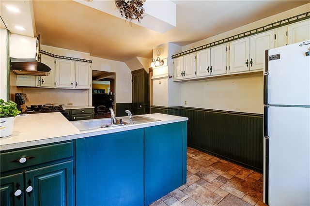 48 Brayton Road, Smithfield, RI 02917