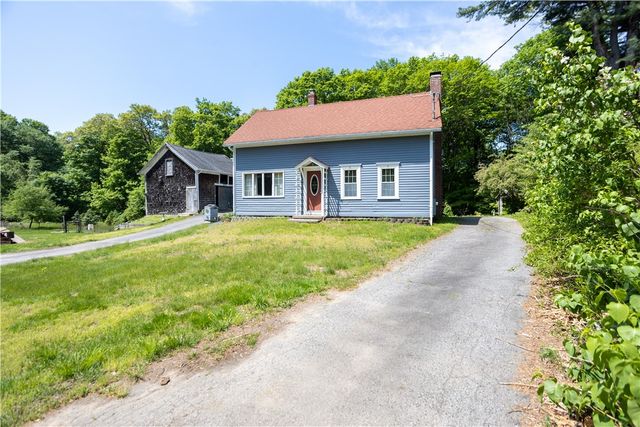 48 Brayton Road, Smithfield, RI 02917