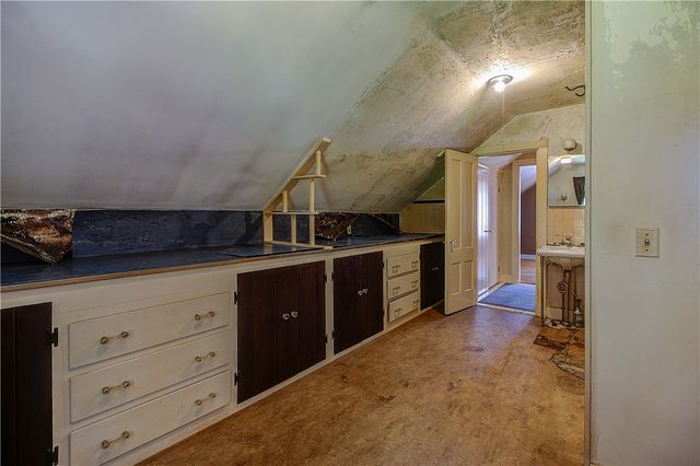 48 Brayton Road, Smithfield, RI 02917