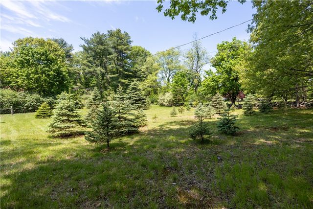 48 Brayton Road, Smithfield, RI 02917