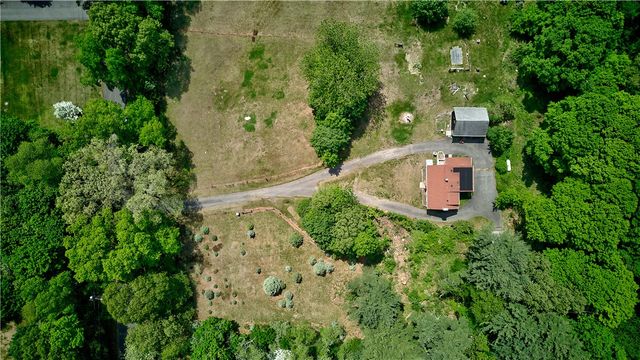48 Brayton Road, Smithfield, RI 02917