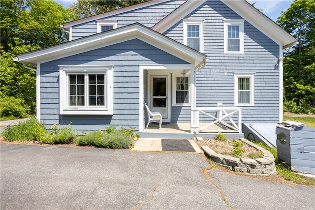 48 Brayton Road, Smithfield, RI 02917