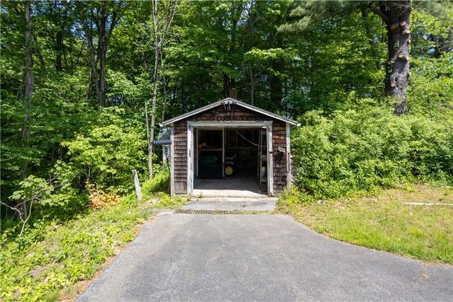 48 Brayton Road, Smithfield, RI 02917