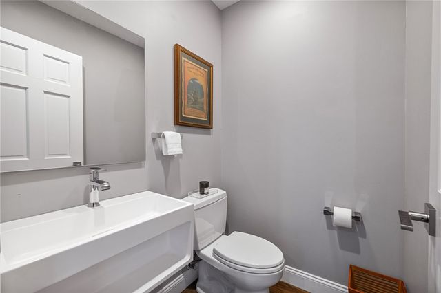 5712 Hays St, East Liberty, PA 15206