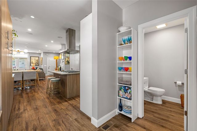 5712 Hays St, East Liberty, PA 15206