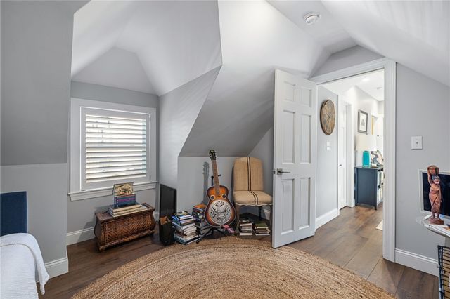 5712 Hays St, East Liberty, PA 15206