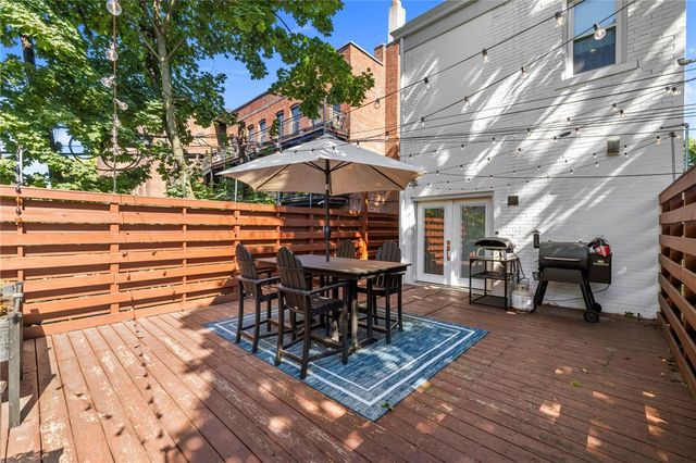 5712 Hays St, East Liberty, PA 15206