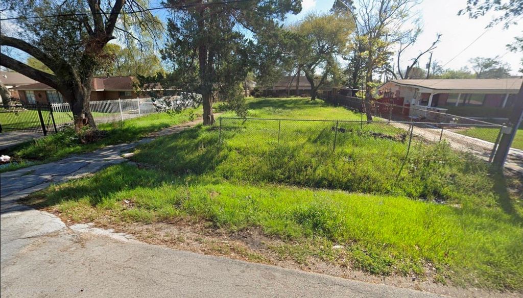 4210 Leffingwell Street, Houston, TX 77026