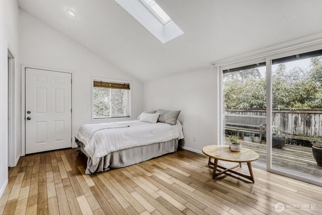 8725 10th Avenue S, Seattle, WA 98108