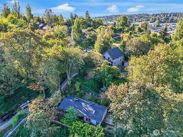 8725 10th Avenue S, Seattle, WA 98108