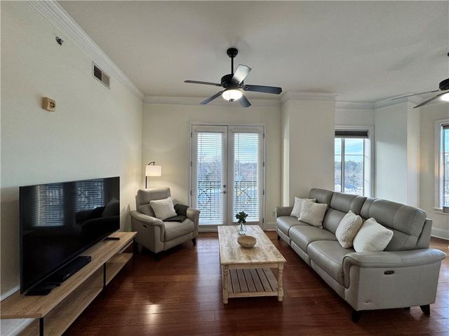 2277 Peachtree Road NE 510, Atlanta, GA 30309
