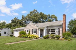 5 Beverly Drive, Lincoln, RI 02865