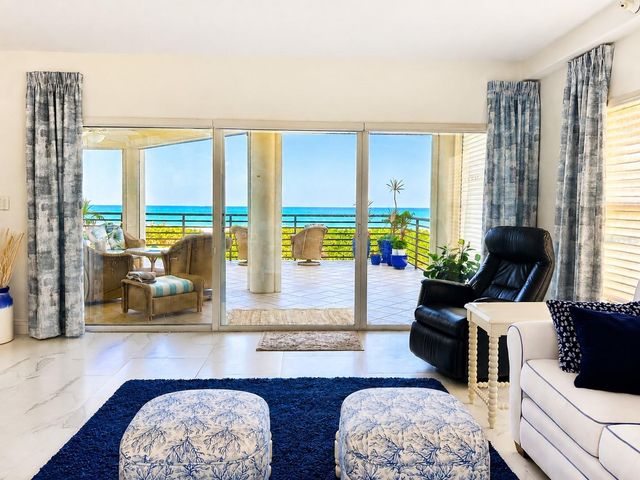 200 121ST AVENUE 104, Treasure Island, FL 33706