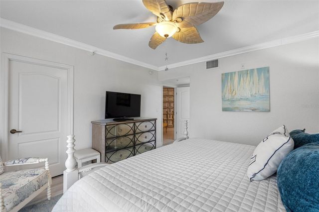 200 121ST AVENUE 104, Treasure Island, FL 33706