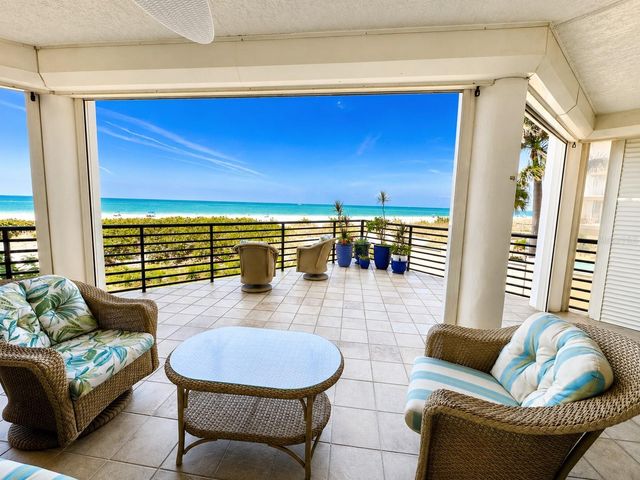 200 121ST AVENUE 104, Treasure Island, FL 33706