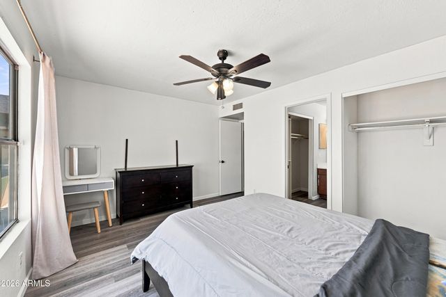 8734 W INDIANOLA Avenue, Phoenix, AZ 85037
