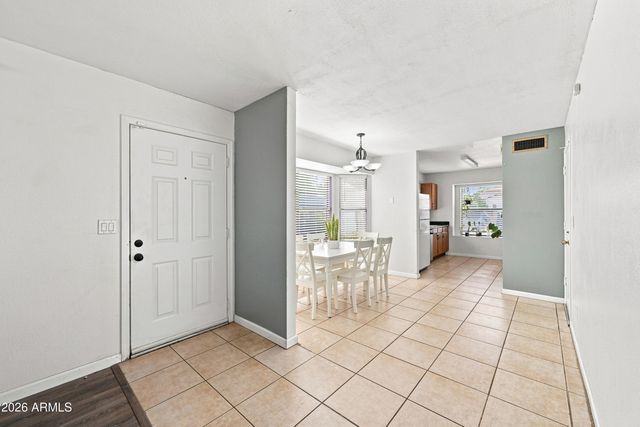 8734 W INDIANOLA Avenue, Phoenix, AZ 85037