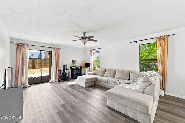8734 W INDIANOLA Avenue, Phoenix, AZ 85037