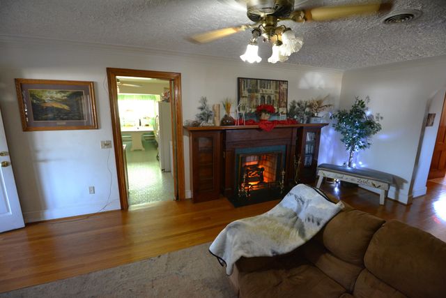 5581 Franklin ST, Ferrum, VA 24088