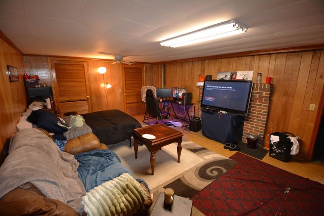 5581 Franklin ST, Ferrum, VA 24088