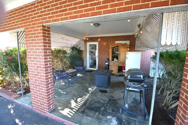 5581 Franklin ST, Ferrum, VA 24088