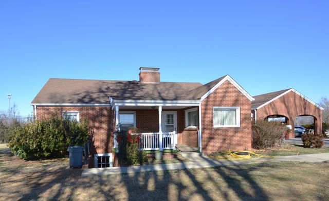 5581 Franklin ST, Ferrum, VA 24088