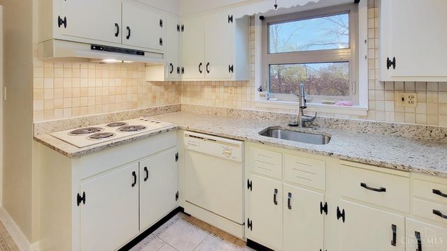 7963 Mitchell Farm Lane, Montgomery, OH 45242