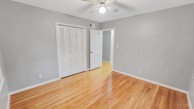 7963 Mitchell Farm Lane, Montgomery, OH 45242