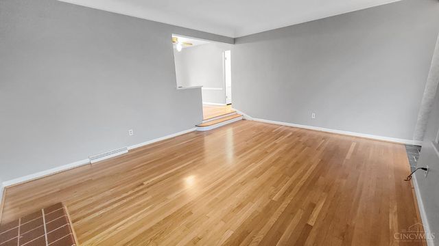 7963 Mitchell Farm Lane, Montgomery, OH 45242