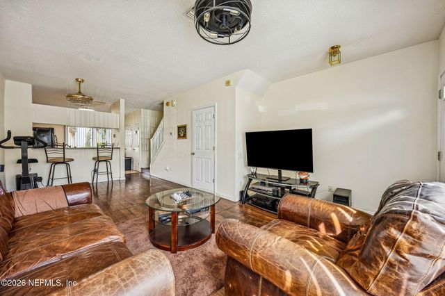 12311 KENSINGTON LAKES Drive 2104, Jacksonville, FL 32246