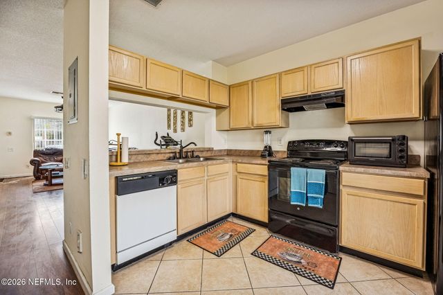 12311 KENSINGTON LAKES Drive 2104, Jacksonville, FL 32246