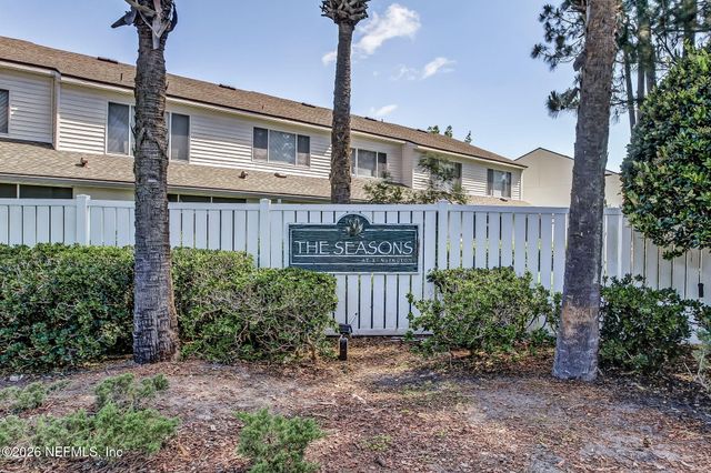 12311 KENSINGTON LAKES Drive 2104, Jacksonville, FL 32246