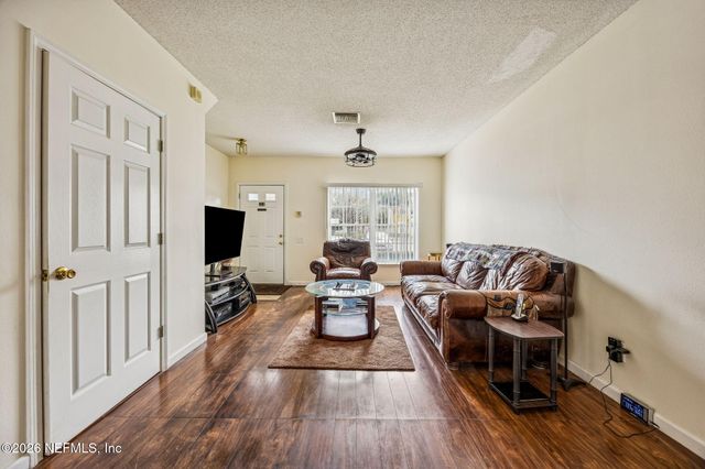 12311 KENSINGTON LAKES Drive 2104, Jacksonville, FL 32246