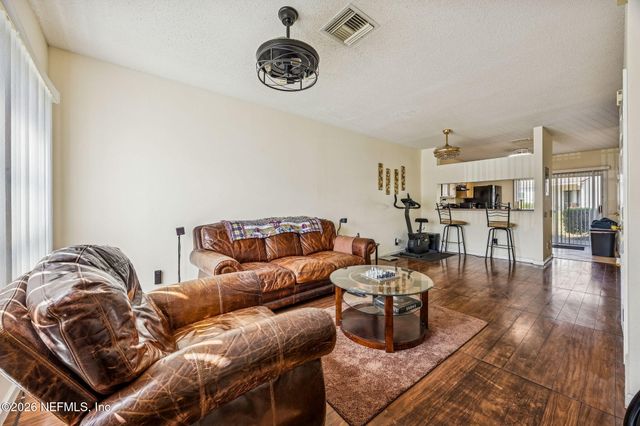 12311 KENSINGTON LAKES Drive 2104, Jacksonville, FL 32246