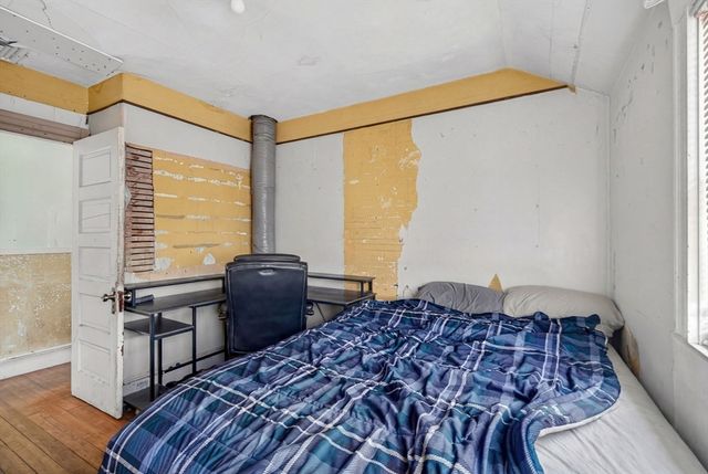 16 Littlefield St, Quincy, MA 02169