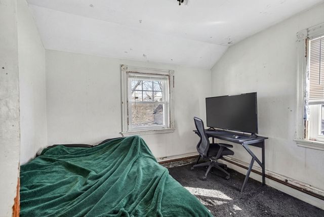 16 Littlefield St, Quincy, MA 02169