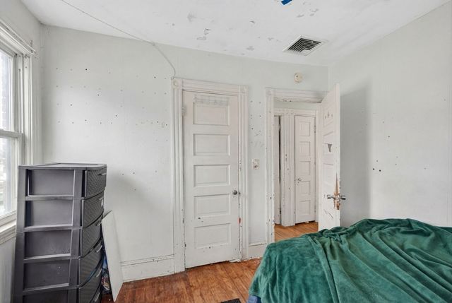 16 Littlefield St, Quincy, MA 02169