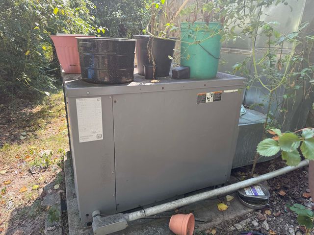 300 Center Street Streets, Marshall, AR 72650