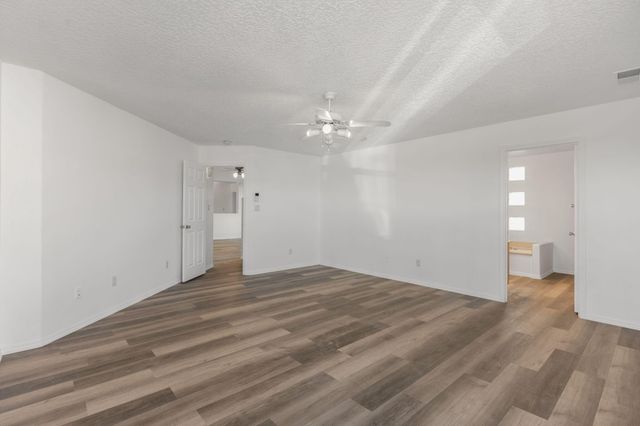 1929 12th Avenue SE, Rio Rancho, NM 87124