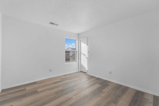 1929 12th Avenue SE, Rio Rancho, NM 87124